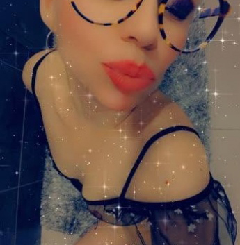 Приглашаю тебя в мир страсти и наслаждения! Яркая и развратная развратница исполнит все твои фантазии и желания. Не отказывай себе в удовольствии, приезжай ко мне и окунись в атмосферу настоящего горячего секса! 8897, 40 лет